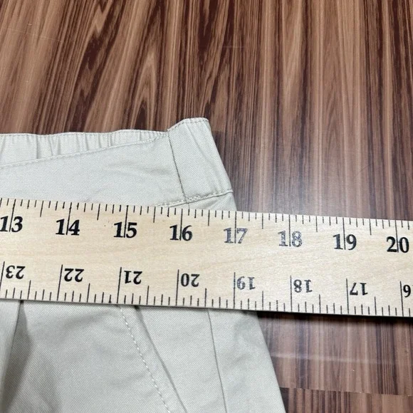 ASOS Design Beige Pleated Shorts Mens Size 34 x 7.5" Inseam Button Fly - Picture 10 of 11